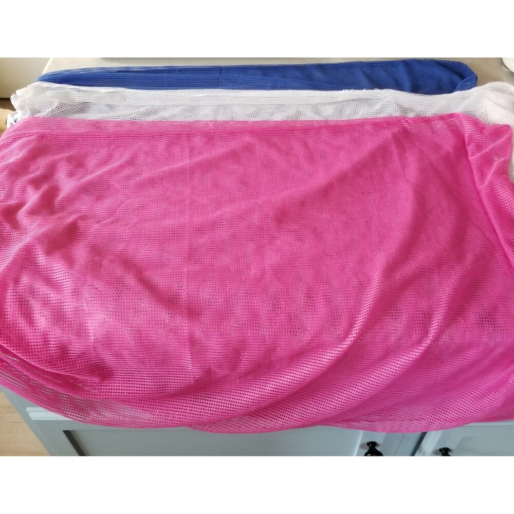 Mesh laundry bags 3 count pink, whire & blue approx 24" x 32" cinch top bags